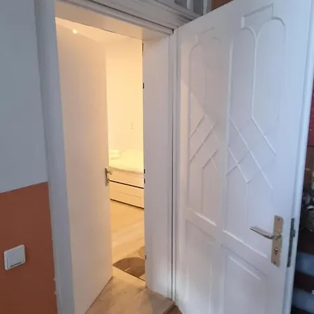 Cosy Living Apartment-120qm-fast Wifi-free Parking Apartamento