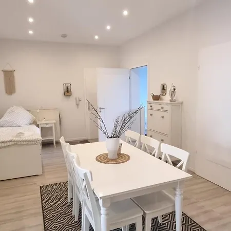 Cosy Living Apartment-120qm-fast Wifi-free Parking *