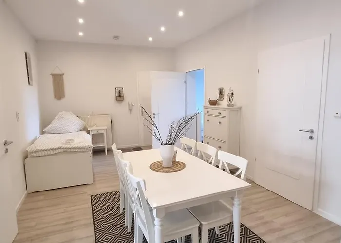 Cosy Living Apartment-120qm-fast Wifi-free Parking *