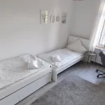 Cosy Living Apartment-120qm-fast Wifi-free Parking Lejlighed *
